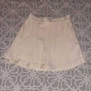 White Pleated Skirt ✨Brand New✨